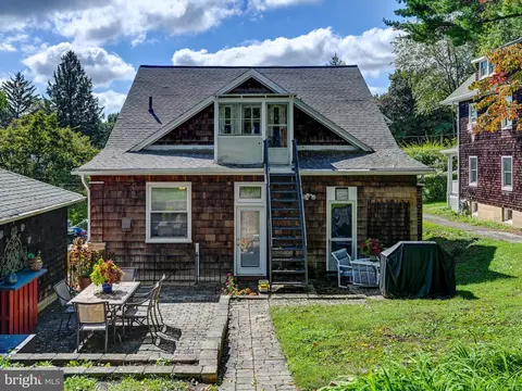692 Gladstone Ave, Baltimore, MD 21210 photo 8