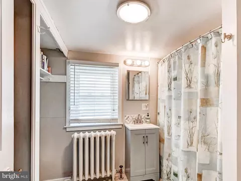 692 Gladstone Ave, Baltimore, MD 21210 photo 25