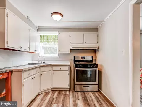 692 Gladstone Ave, Baltimore, MD 21210 photo 36
