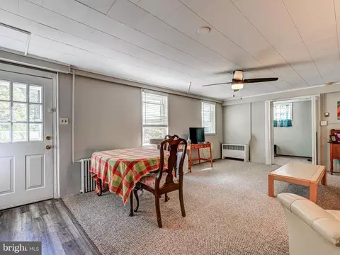 692 Gladstone Ave, Baltimore, MD 21210 photo 33