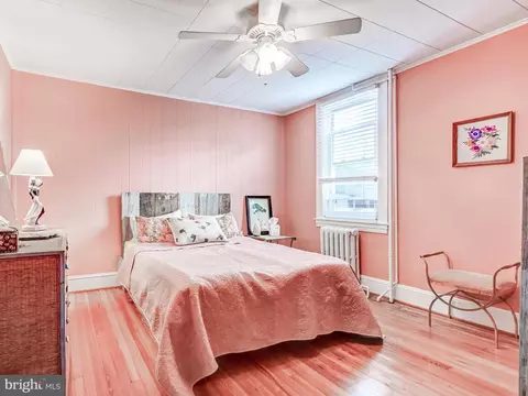 692 Gladstone Ave, Baltimore, MD 21210 photo 31