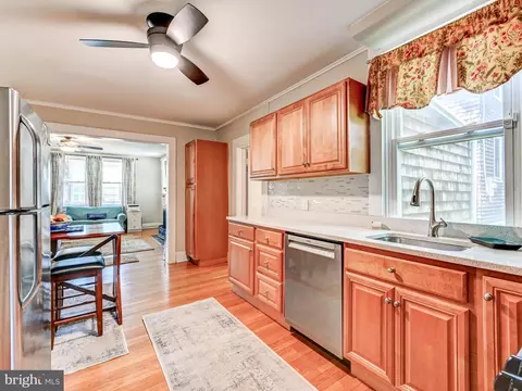 692 Gladstone Ave, Baltimore, MD 21210 photo 22