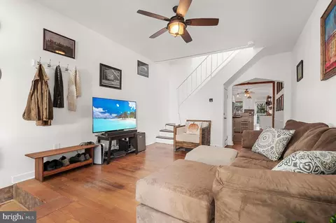 Entry Way - 847 W 35th St, Baltimore, MD 21211 photo 1 of 3
