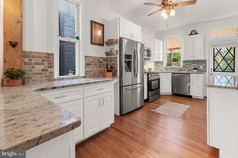 Kitchen - 847 W 35th St, Baltimore, MD 21211 photo 2 of 5