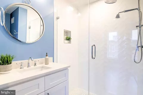 Bath - 107 W Clement St, Baltimore, MD 21230 photo 1 of 6