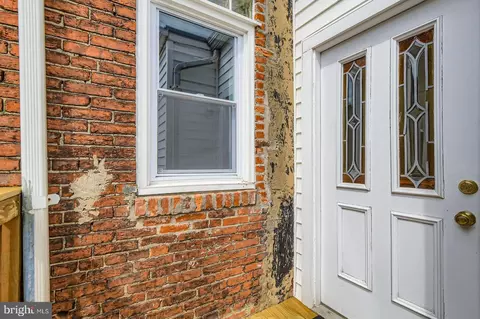 Exterior - 2219 Eutaw Pl #3, Baltimore, MD 21217 photo 4 of 6