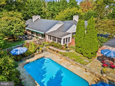 Exterior - 98 Cotswold Rd, Baltimore, MD 21210 photo 8 of 20