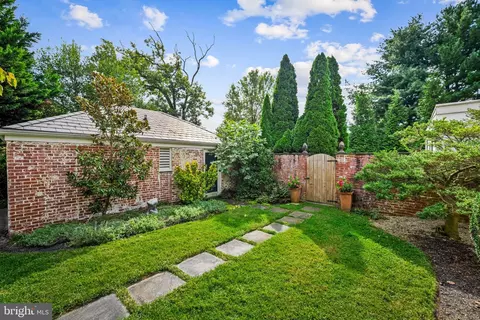Exterior - 98 Cotswold Rd, Baltimore, MD 21210 photo 19 of 20