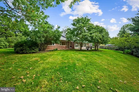Exterior - 98 Cotswold Rd, Baltimore, MD 21210 photo 16 of 20