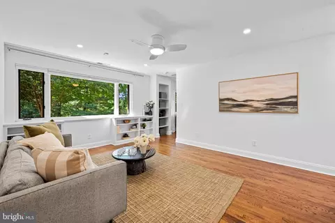 Living - 98 Cotswold Rd, Baltimore, MD 21210 photo 4 of 4