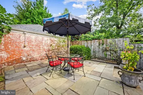 Exterior - 98 Cotswold Rd, Baltimore, MD 21210 photo 13 of 20