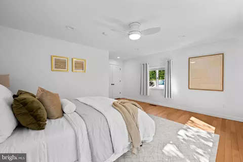 Bedroom - 98 Cotswold Rd, Baltimore, MD 21210 photo 5 of 8