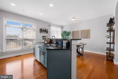 Kitchen - 731 E Fort Ave, Baltimore, MD 21230 photo 2 of 5