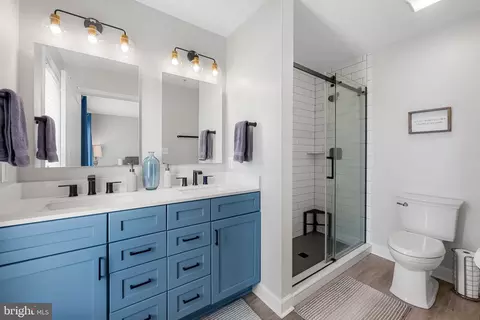 Bath - 731 E Fort Ave, Baltimore, MD 21230 photo 1 of 3