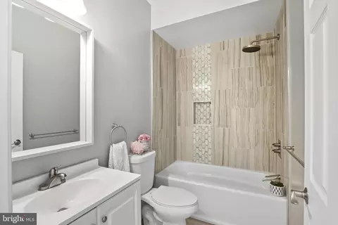 Bath - 1303 N Broadway, Baltimore, MD 21213 photo 2 of 4