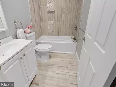 Bath - 1303 N Broadway, Baltimore, MD 21213 photo 1 of 4