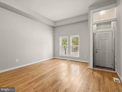 539 N Luzerne Ave, Baltimore, MD 21205 photo 3