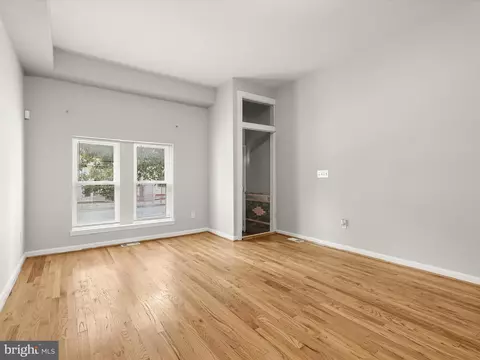 539 N Luzerne Ave, Baltimore, MD 21205 photo 4