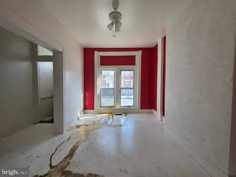 Living - 1946 Harlem Ave, Baltimore, MD 21217 photo 2 of 3
