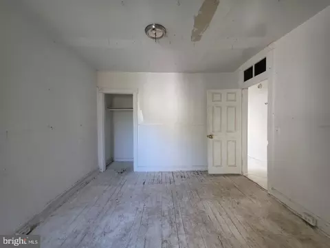 Bedroom - 1946 Harlem Ave, Baltimore, MD 21217 photo 2 of 4