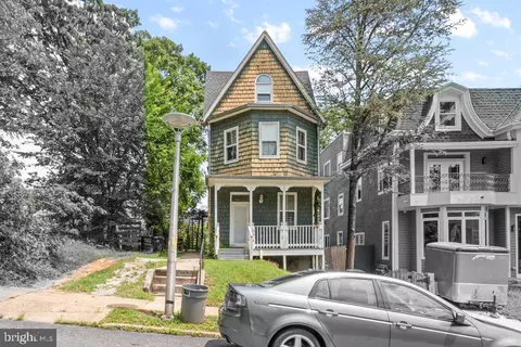 702 Homestead St, Baltimore, MD 21218