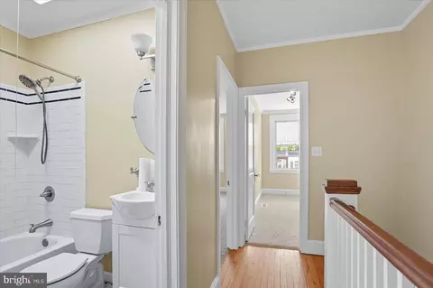 Entry Way - 913 E 37th St, Baltimore, MD 21218 photo 4 of 4
