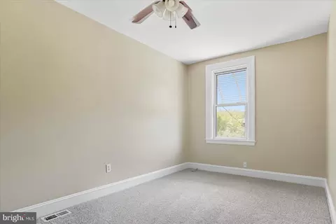Bedroom - 913 E 37th St, Baltimore, MD 21218 photo 2 of 5