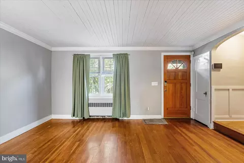 Living - 3915 Rexmere Rd, Baltimore, MD 21218 photo 2 of 6