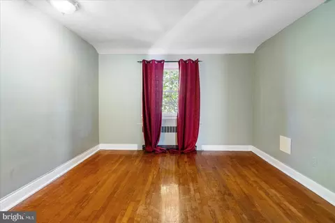 Bedroom - 3915 Rexmere Rd, Baltimore, MD 21218 photo 1 of 4