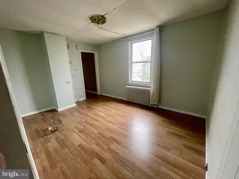 911 N Lehigh St, Baltimore, MD 21205 photo 4