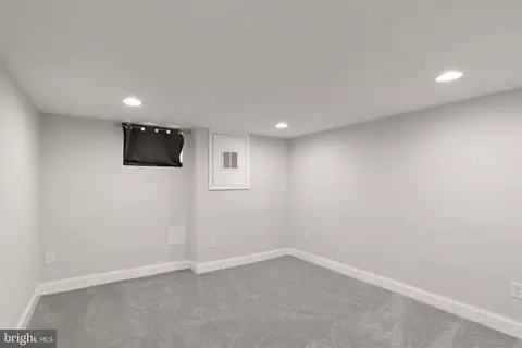 Bedroom - 3200 E Fairmount Ave, Baltimore, MD 21224 photo 3 of 3