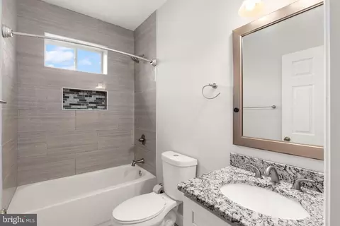 Bath - 3200 E Fairmount Ave, Baltimore, MD 21224 photo 3 of 4