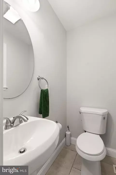 Bath - 3200 E Fairmount Ave, Baltimore, MD 21224 photo 1 of 4