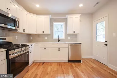 3905 Walnut Ave, Baltimore, MD 21206