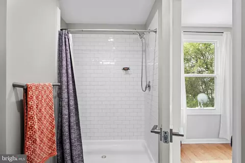 Bath - 807 E Chase St, Baltimore, MD 21202 photo 4 of 4