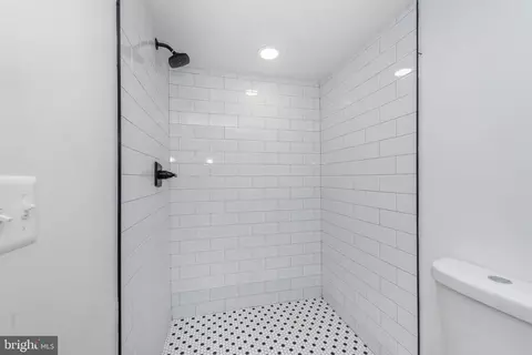 Bath - 3402 Parklawn Ave, Baltimore, MD 21213 photo 2 of 2
