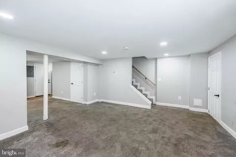 Living - 3402 Parklawn Ave, Baltimore, MD 21213 photo 4 of 5
