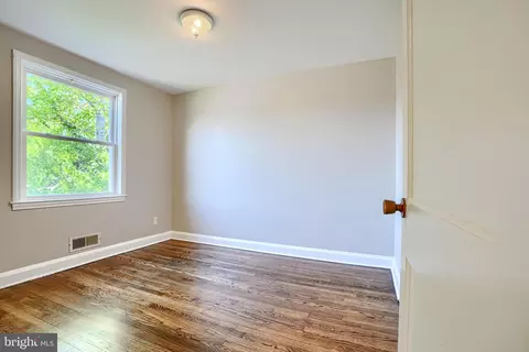 Bedroom - 4102 Dudley Ave, Baltimore, MD 21213 photo 3 of 4
