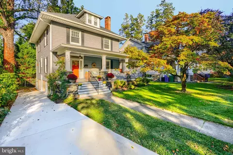 2806 Parkview Ter, Baltimore, MD 21214
