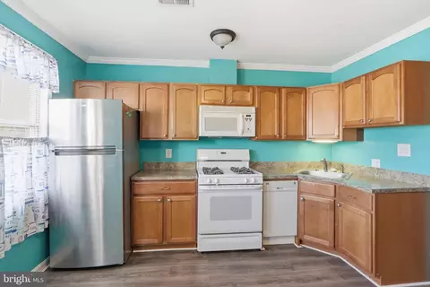 3547 Benzinger Rd, Baltimore, MD 21229 photo 12