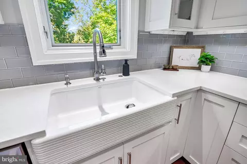 254 Robert St, Baltimore, MD 21217 photo 17