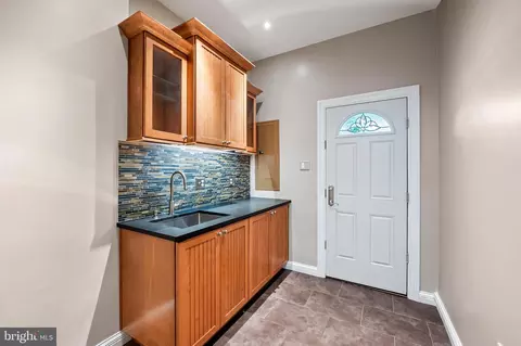 254 Robert St, Baltimore, MD 21217 photo 7