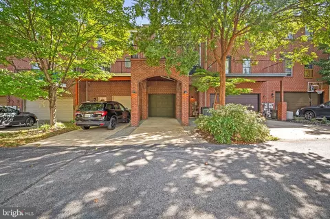 254 Robert St, Baltimore, MD 21217 photo 3