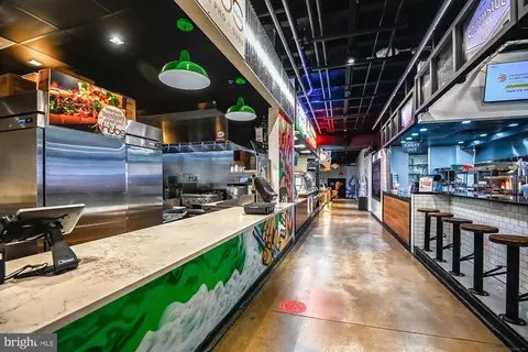 Entry Way - 416 E Clement St, Baltimore, MD 21230 photo 7 of 7