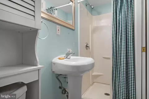 4148 Falls Rd, Baltimore, MD 21211 photo 31
