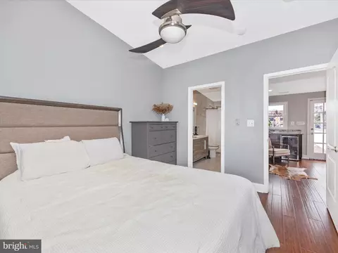 Bedroom - 528 S Paca St, Baltimore, MD 21230 photo 11 of 12