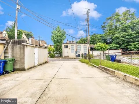 Exterior - 528 S Paca St, Baltimore, MD 21230 photo 12 of 13