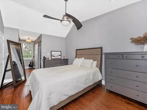 Bedroom - 528 S Paca St, Baltimore, MD 21230 photo 9 of 12