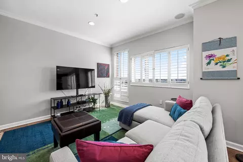 Living - 10 E Lee St #1103, Baltimore, MD 21202 photo 2 of 2