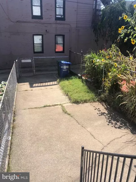 507 E Randall St, Baltimore, MD 21230 photo 2